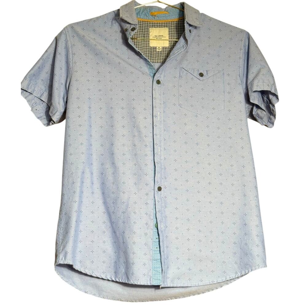 Six Lincoln Men's Short Sleeve Button-Up Shirt - Light Blue, Size Medium